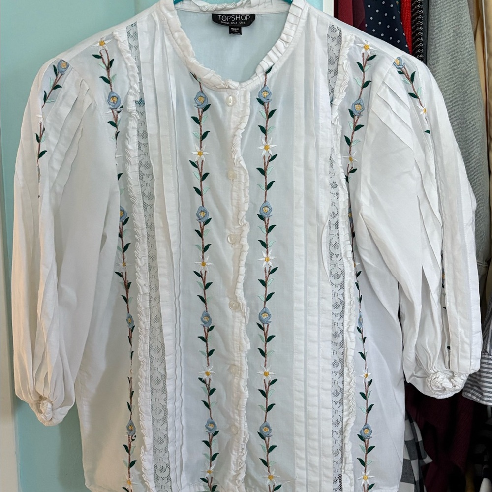 Topshop White Embroidered Women's Top Size 4